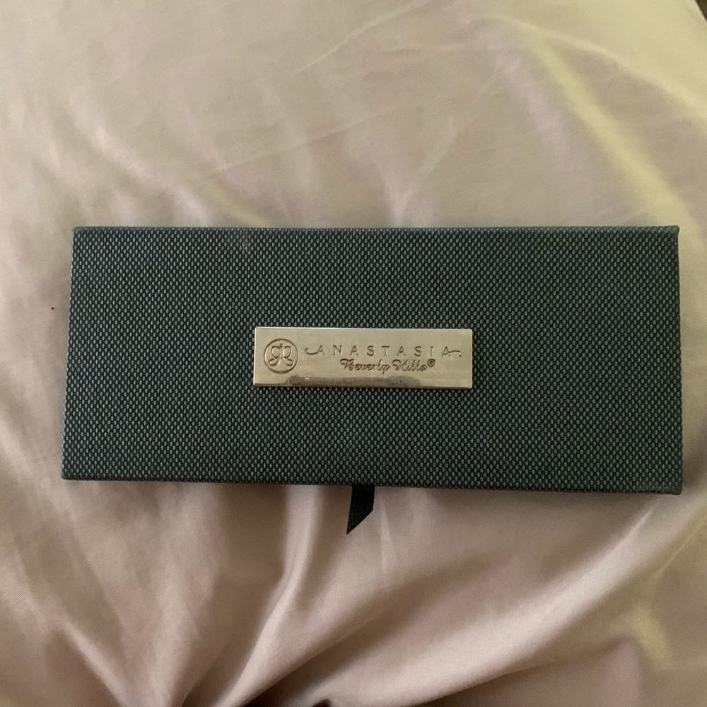 Anastasia Beverly Hills Self-Made Palette